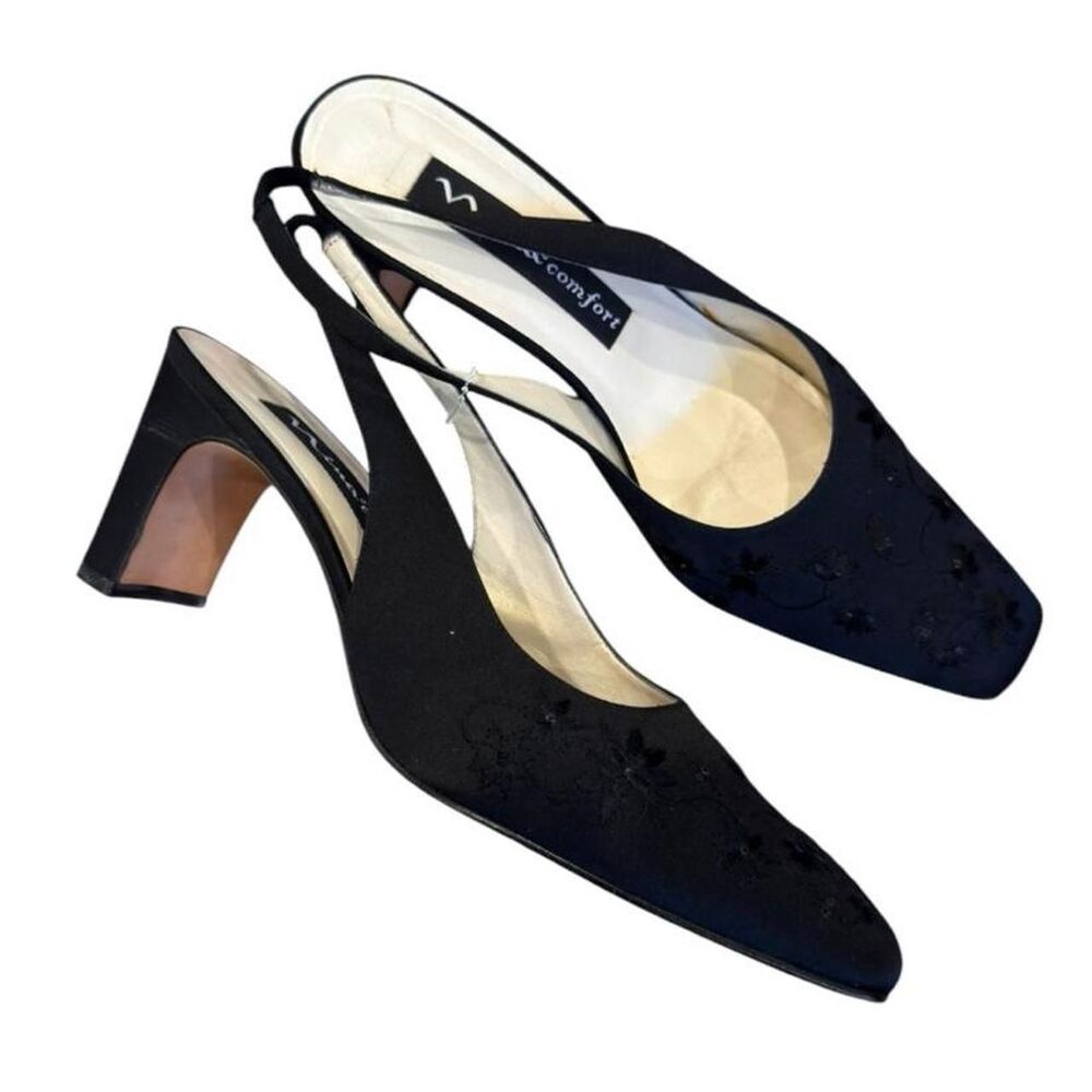Black suede slingback pumps subtle floral embroidery Leather sole Size 10